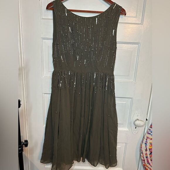 NWOTs Burning Torch Cocktail Dress Size Medium - Picture 1 of 13